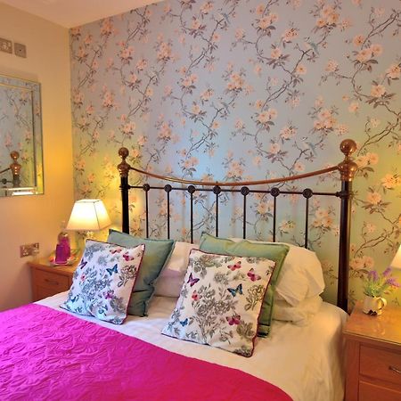 The Bryn At Capel Hotel คาเปล-คูริก ภายนอก รูปภาพ