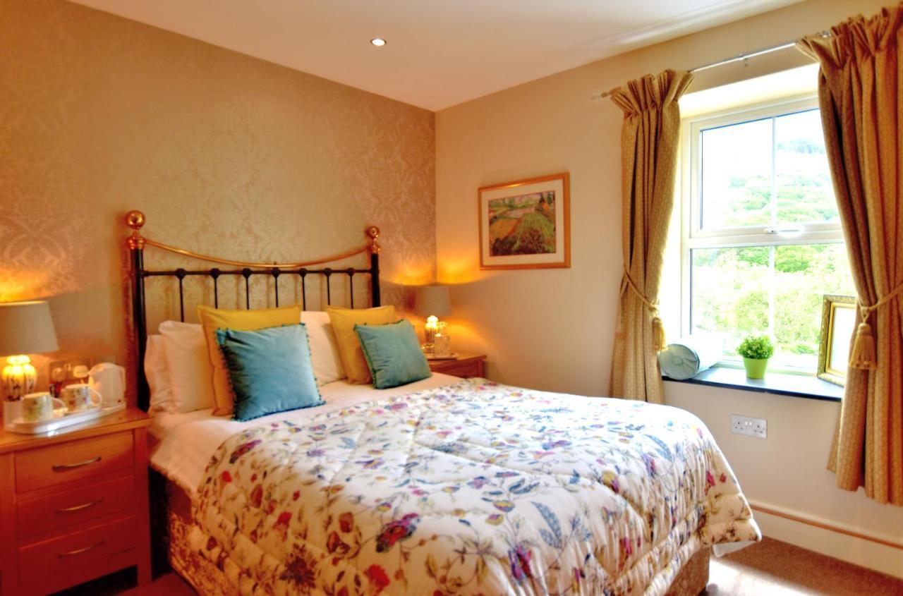 The Bryn At Capel Hotel คาเปล-คูริก ภายนอก รูปภาพ