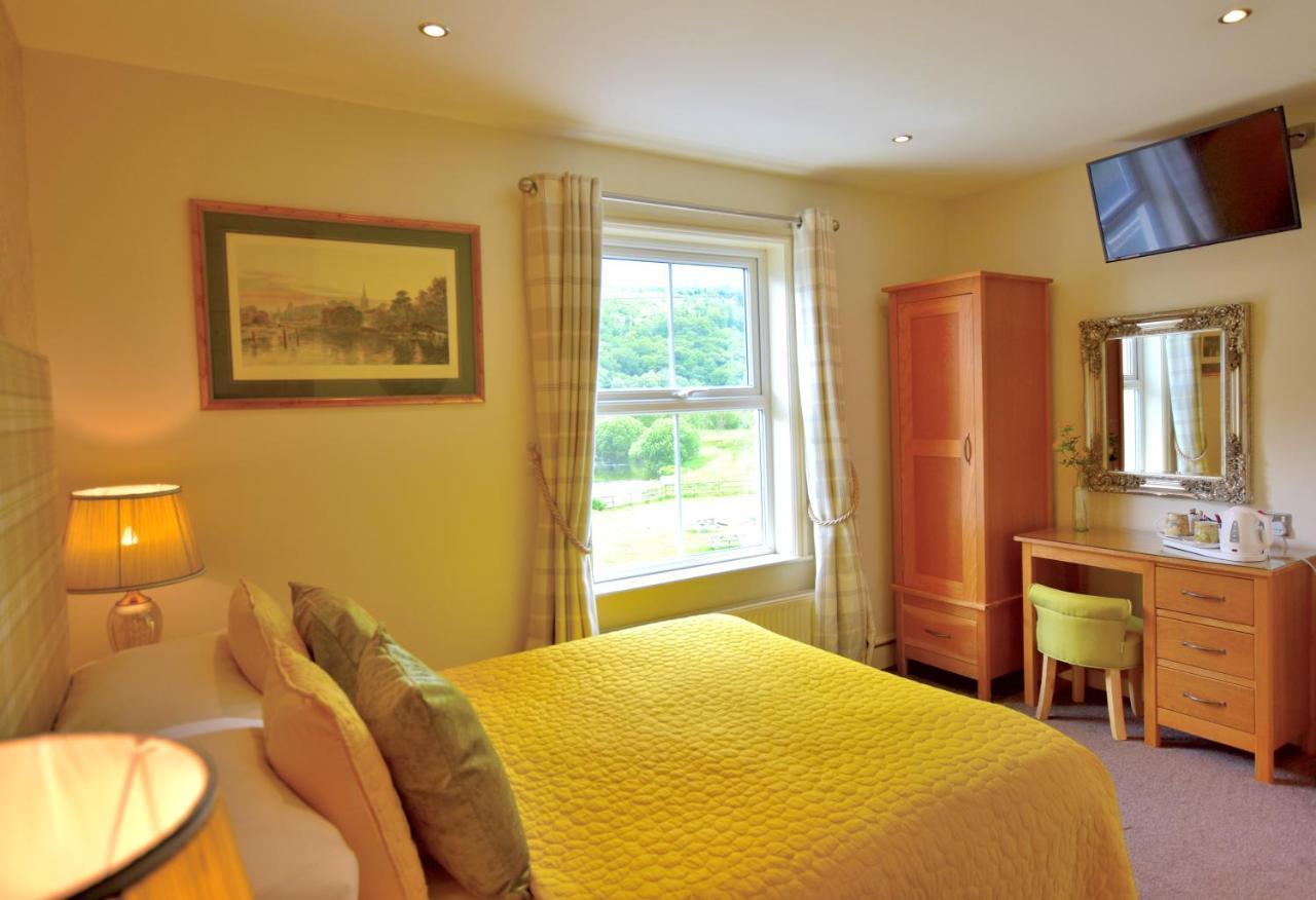 The Bryn At Capel Hotel คาเปล-คูริก ภายนอก รูปภาพ