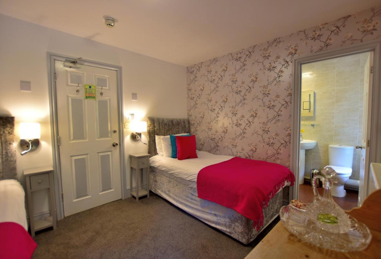 The Bryn At Capel Hotel คาเปล-คูริก ภายนอก รูปภาพ