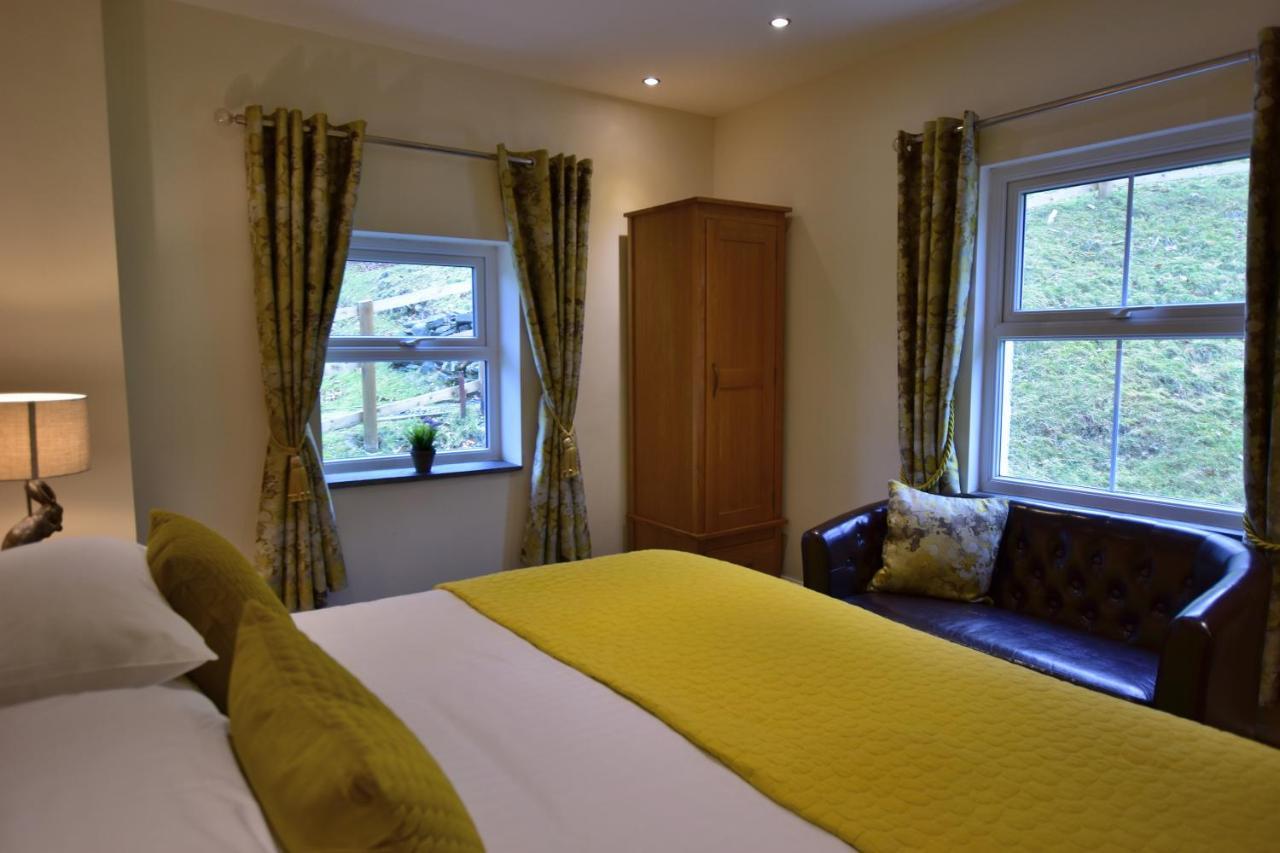 The Bryn At Capel Hotel คาเปล-คูริก ภายนอก รูปภาพ