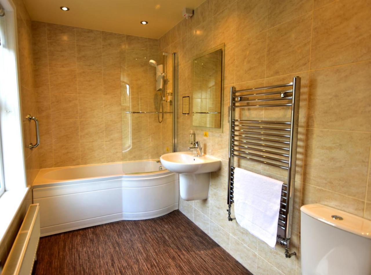 The Bryn At Capel Hotel คาเปล-คูริก ภายนอก รูปภาพ