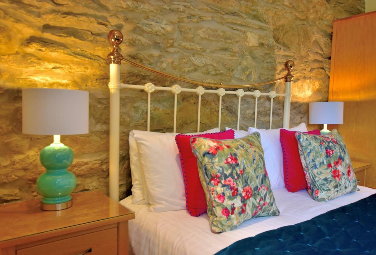The Bryn At Capel Hotel คาเปล-คูริก ภายนอก รูปภาพ